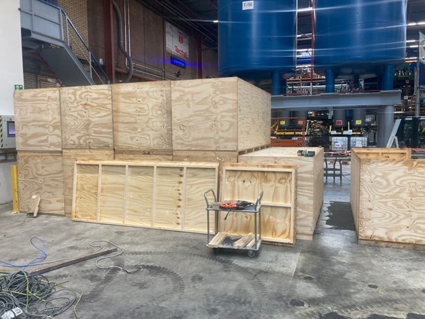 16 Prefab Transpoortkisten